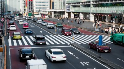 Señalización vial en Avenida Don Bosco